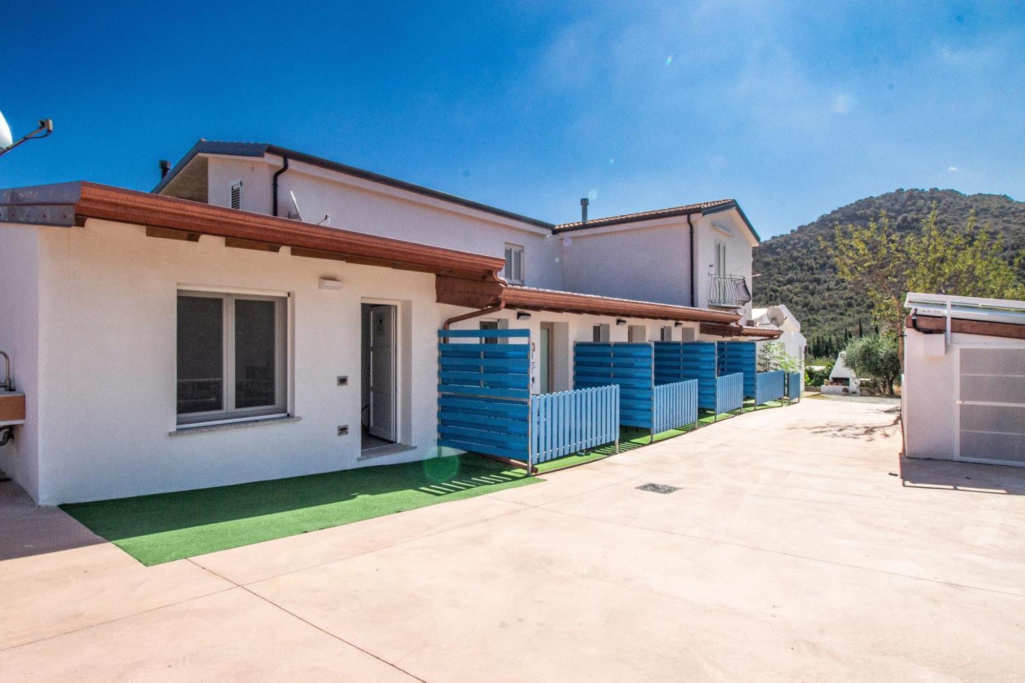 S'Omu E Chicchinu Rooms Cardedu Luaran gambar