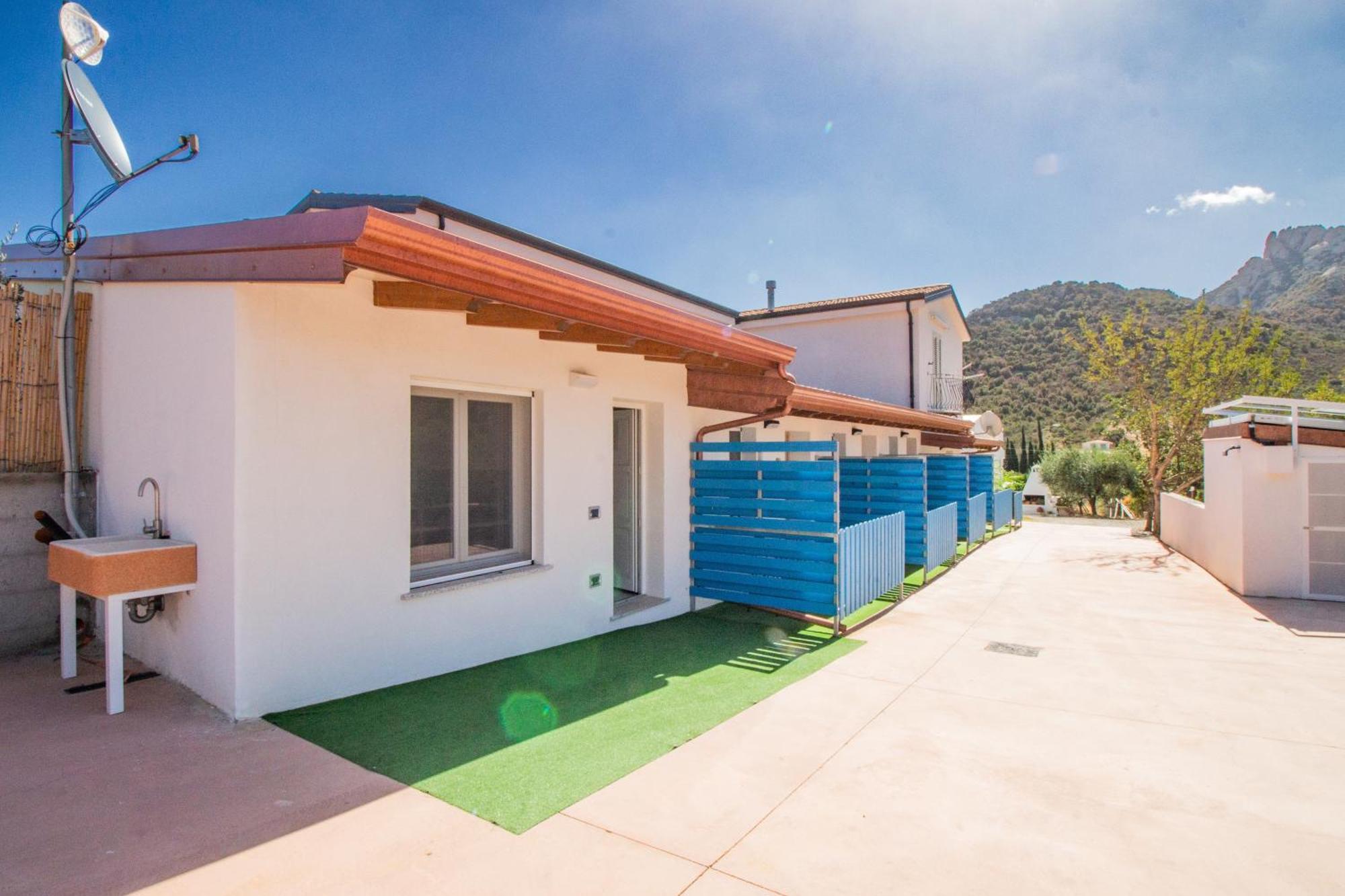 S'Omu E Chicchinu Rooms Cardedu Luaran gambar